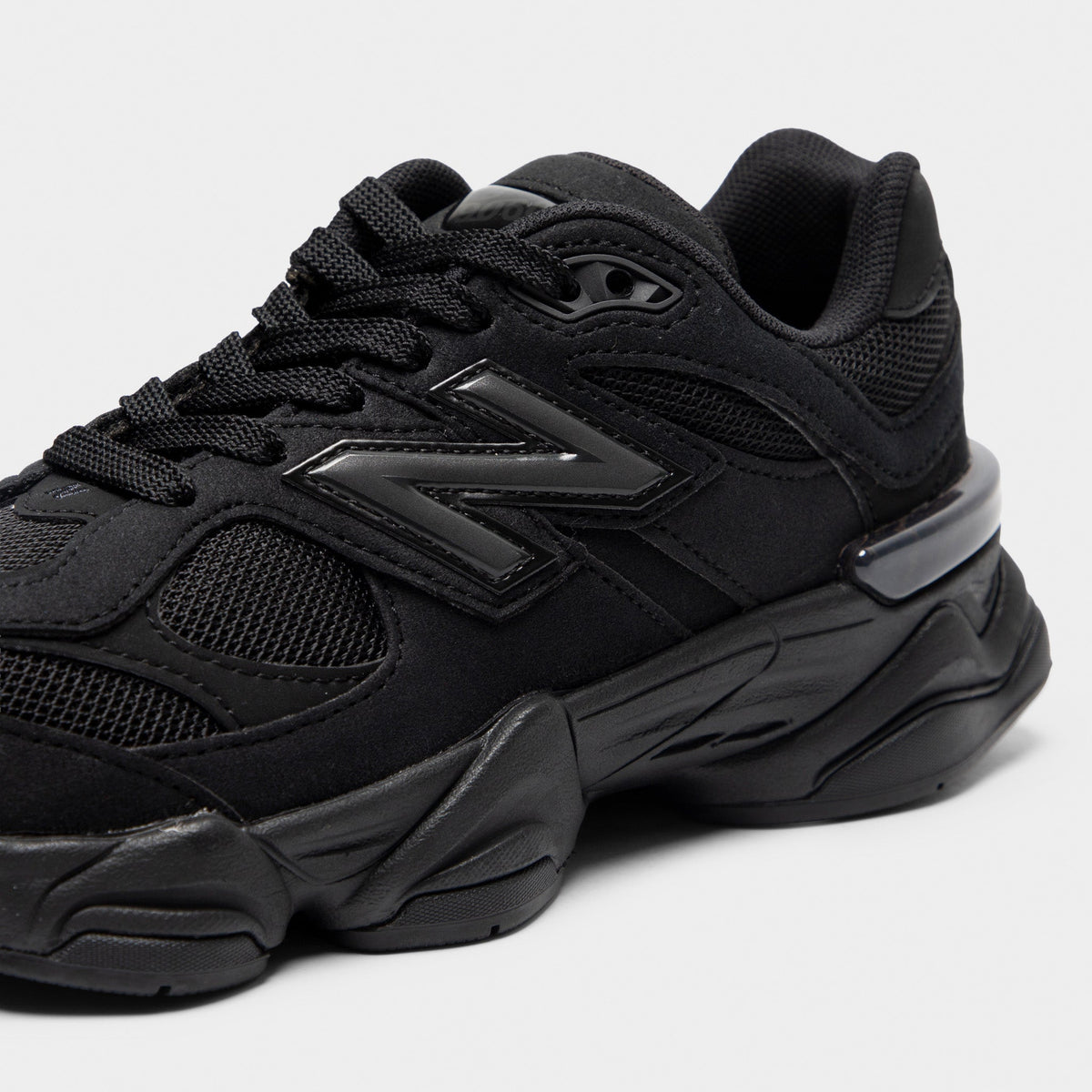 New Balance Kids' 9060 Sneakers - Black / Phantom - Product view 3