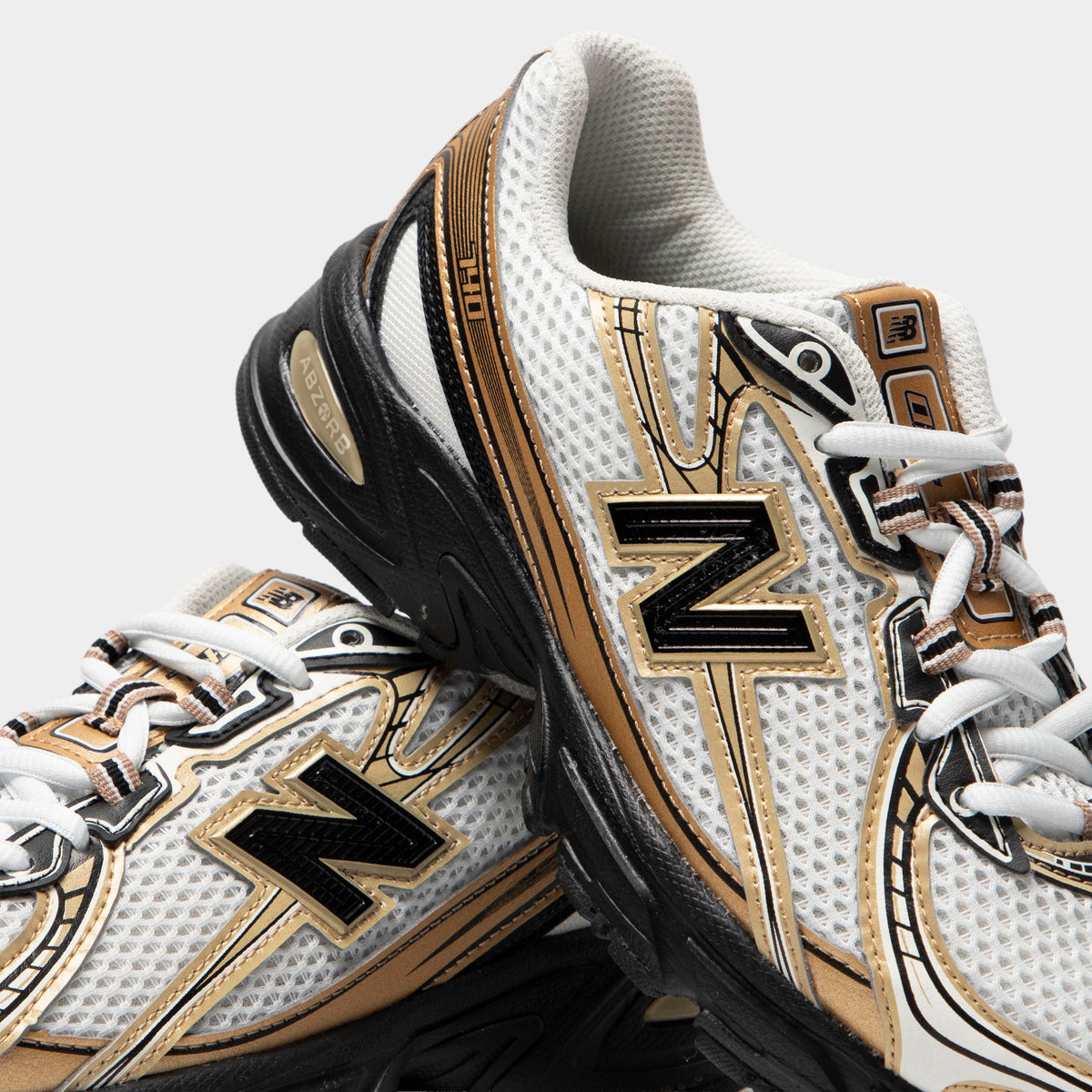 New Balance Kids' 740 Sneakers - Sea Salt / Black - Gold Metallic - Product view 3