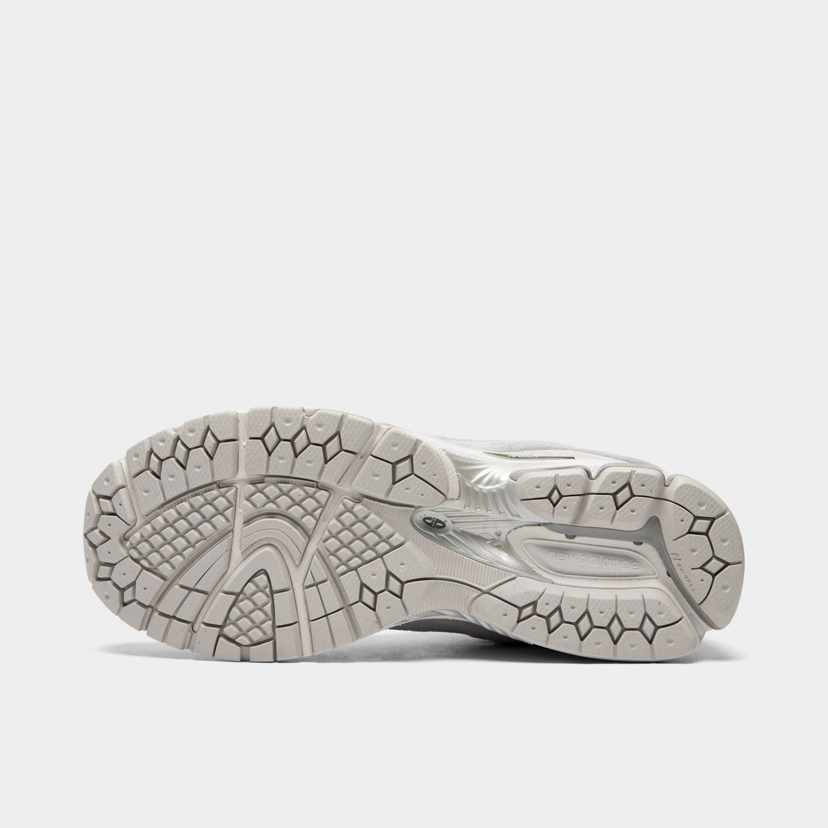 New Balance 2002R Sneakers - Black / White - Product view 6