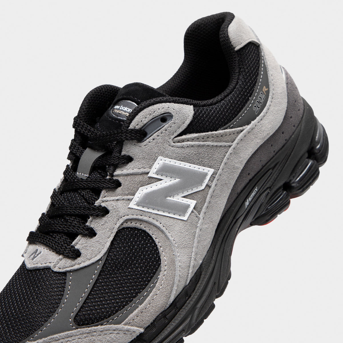 New Balance 2002R Sneakers - Slate Grey / Black Silver Metallic - Product view 3