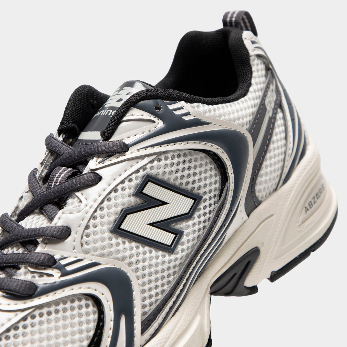 New Balance 530 Sneakers - Sea Salt / Magnet - Product view 3