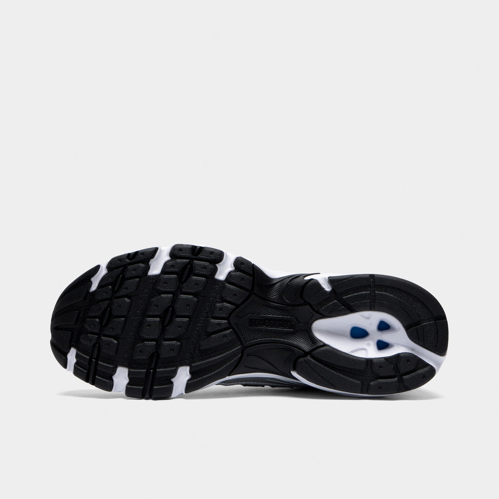 New Balance 740 Sneakers - White / Silver Metallic - Black - Product view 6