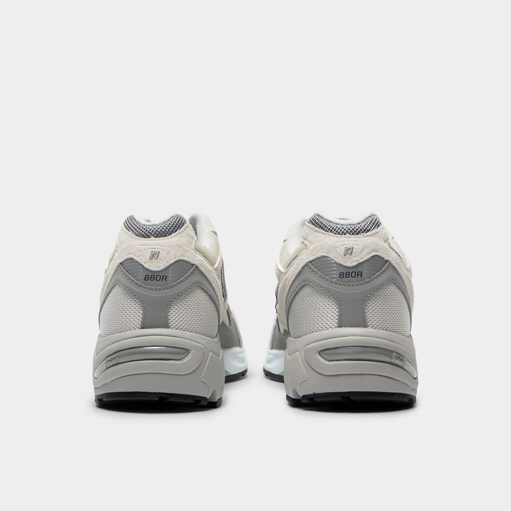 New Balance 880 Sneakers - Sea Salt / Slate Grey - Product view 4