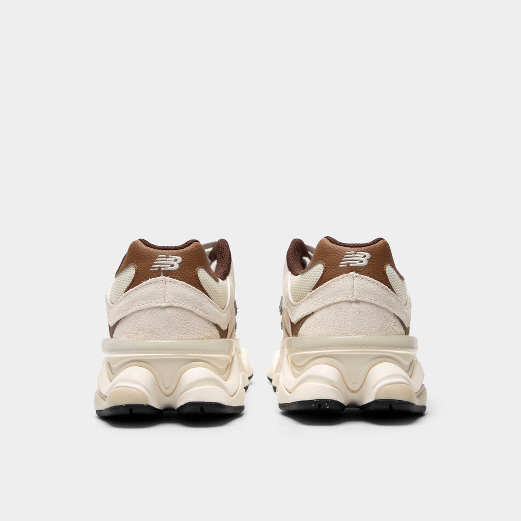 New Balance 9060 Sneakers - Breakfast Tea / Angora - Product view 4