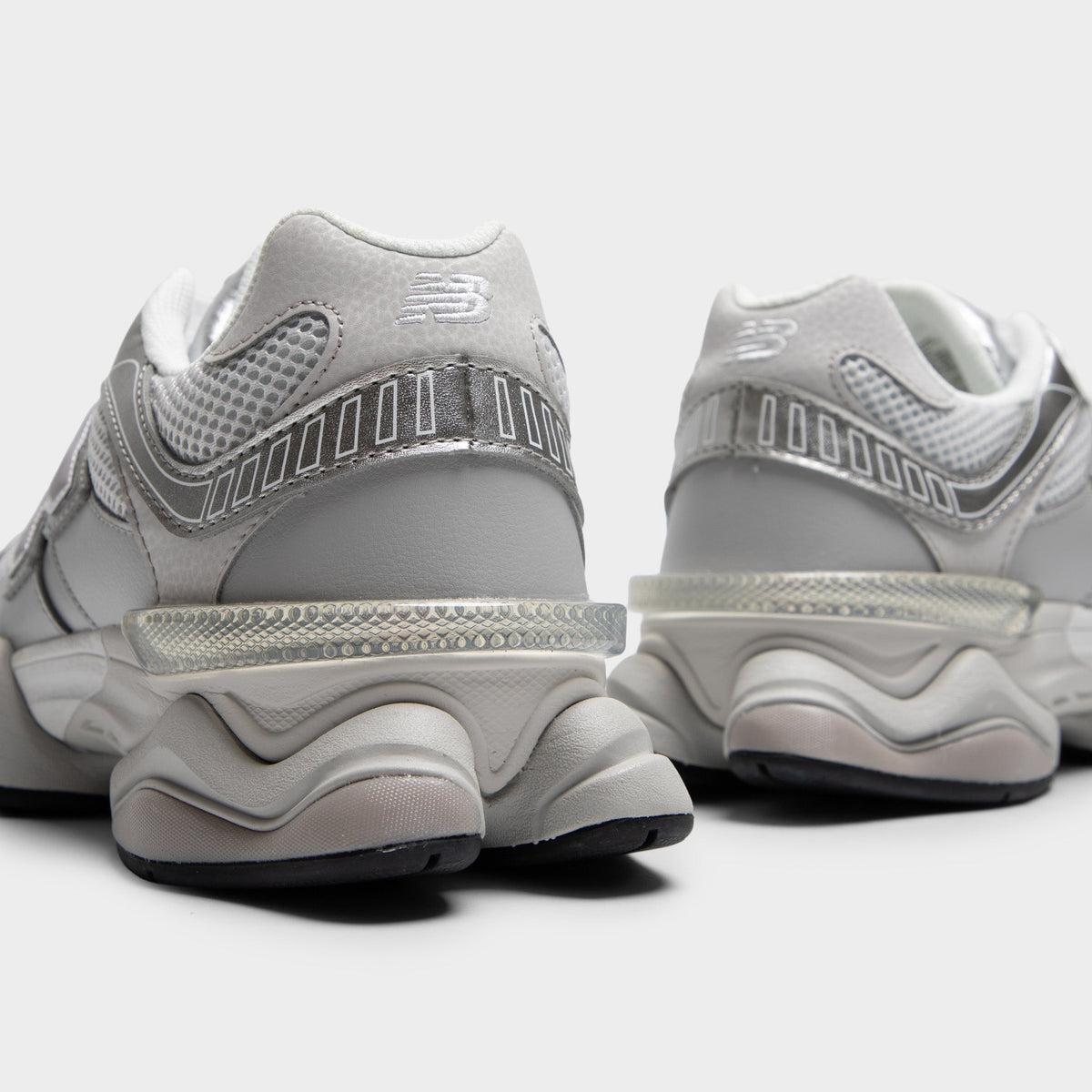 New Balance 9060 Sneakers - Raincloud / Truffle Salt - Product view 3